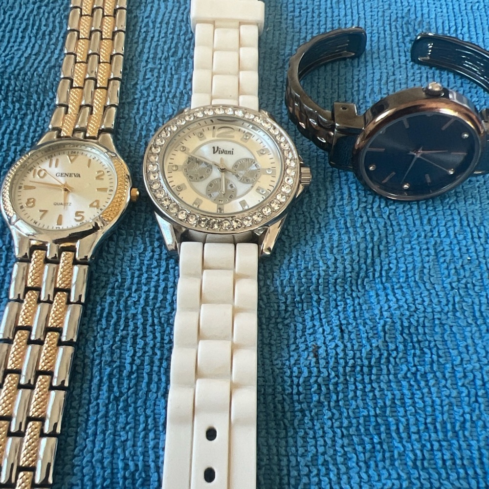 Geneva Gold and Silver Men's Watch